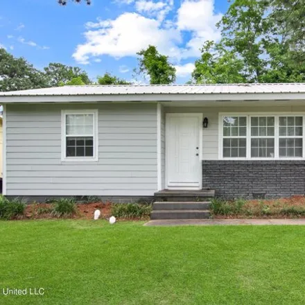 Rent this 3 bed house on 268 Saint Paul Street in Pearl, MS 39208