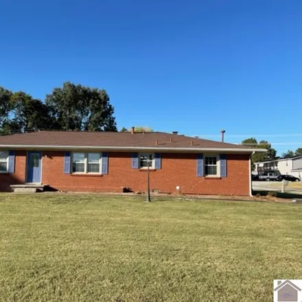 Buy this 3 bed house on 339 3rd Street in Cadiz, Trigg County
