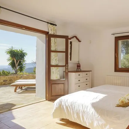 Rent this 5 bed house on Sant Carles in Carrer de la Vénda de Peralta, 07850 Santa Eulària des Riu