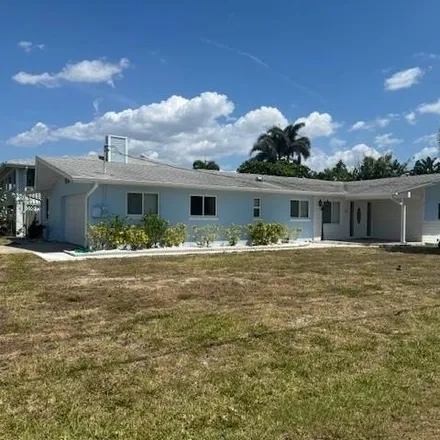 Image 3 - 106 14th Street, Belleair Beach, Pinellas County, FL 33786, USA - House for rent
