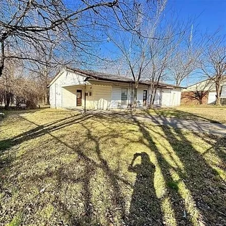 Image 2 - 119 W Main St, Hulbert, Oklahoma, 74441 - House for sale