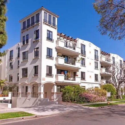 Buy this 2 bed condo on 1539 Greenfield Avenue in Los Angeles, CA 90024