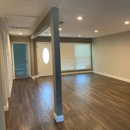 Image 4 - 9444 Forest Hills Boulevard, Dallas, TX 75218, USA - House for rent