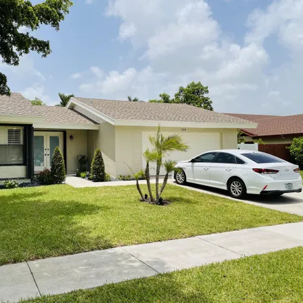 Rent this 3 bed house on 809 Brightwood Way in Wellington, Palm Beach County