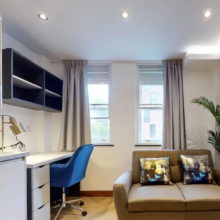 Rent this studio apartment on 12 Minshull Street in Manchester, M1 3FP