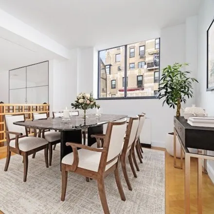 Image 6 - 30 East 76th Street, New York, NY 10021, USA - Condo for sale