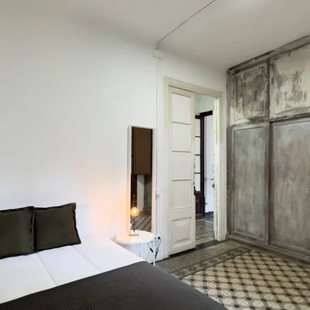 Rent this 5 bed room on Carrer Nou de la Rambla in 96, 08001 Barcelona