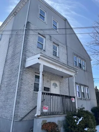 Buy this studio house on Rutgers College Avenue Campus in Somerset Street, New Brunswick