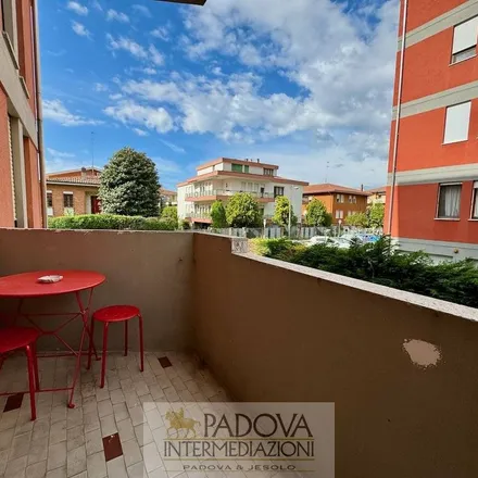 Image 4 - Via Pier Paolo Vergerio 36, 35126 Padua Province of Padua, Italy - Apartment for rent