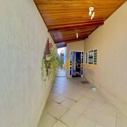 Buy this 3 bed house on Rua Alfredo Jorge Pulinho Portugal in Piracangaguá, Taubaté - SP