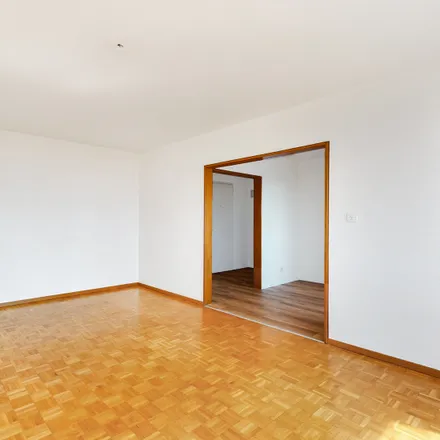 Image 3 - Rue des Fahys 59, 2000 Neuchâtel, Switzerland - Apartment for rent