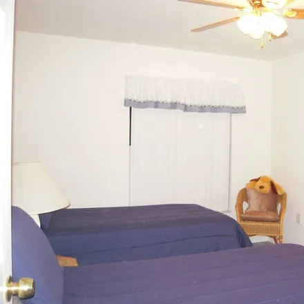 Rent this 3 bed house on Weeki Wachee