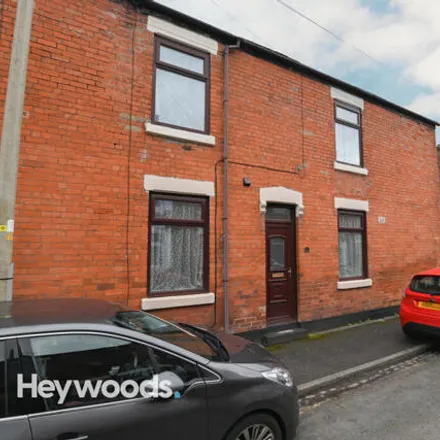 Image 1 - 61 Stubbs Gate, Newcastle-under-Lyme, ST5 1LU, United Kingdom - Townhouse for sale