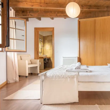 Rent this 6 bed house on 8365-208 Distrito de Évora