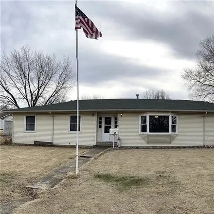 Buy this 3 bed house on 1736 East Wall Street in Fort Scott, KS 66701