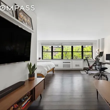 Image 2 - 330 3rd Avenue, New York, NY 10010, USA - Apartment for sale