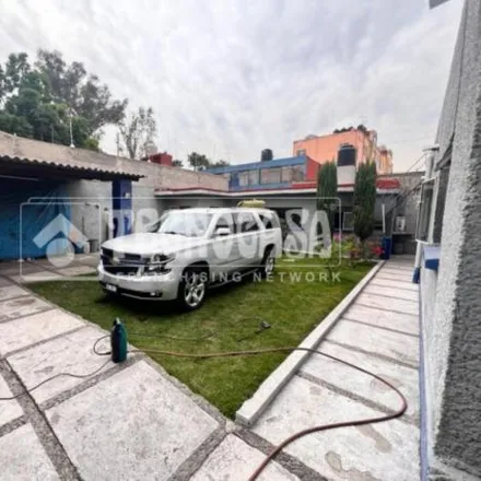 Buy this 3 bed house on Calle Oculistas in Iztapalapa, 09400 Mexico City