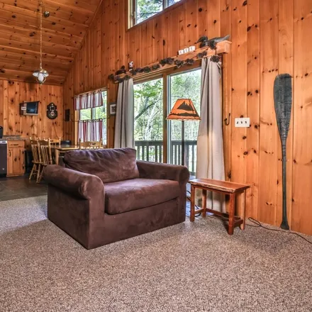 Image 7 - 13099 Papoose Lake Road, Winchester, Vilas County, WI 54545, USA - House for sale