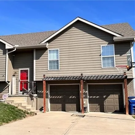 Buy this 3 bed house on 1108 Viola Street in Smithville, MO 64089
