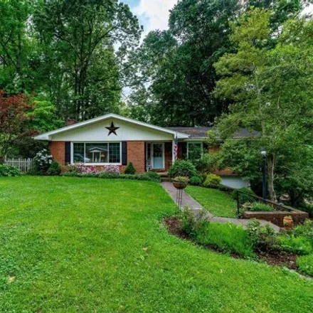 Buy this 3 bed house on 1438 Brentwood Drive in Oak Hills, Greeneville