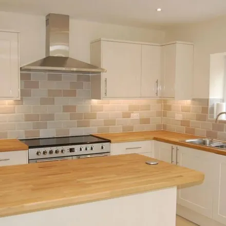 Rent this 4 bed apartment on Roding View in Buckhurst Hill, IG9 6AQ