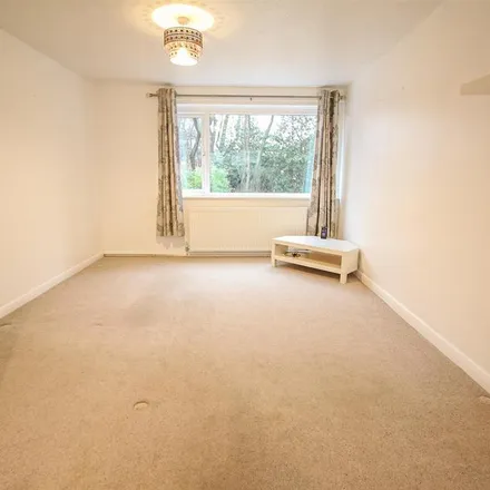 Image 2 - Ascot Walk, Newcastle upon Tyne, NE3 2XA, United Kingdom - House for rent