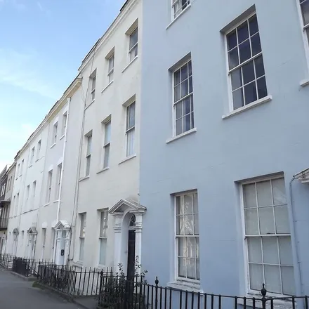 Rent this 2 bed apartment on 8 Richmond Terrace in Bristol, BS8 1AB