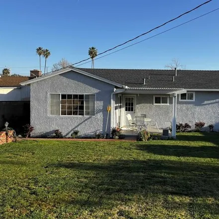Image 2 - 16752 Ludlow Street, Los Angeles, CA 91344, USA - House for sale