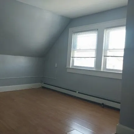 Image 6 - 233 Ampere Parkway, Bloomfield, NJ 07003, USA - House for rent