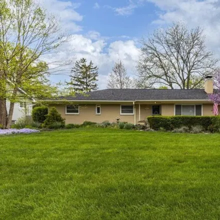 Buy this 5 bed house on 2917 North Star Road in Upper Arlington, OH 43221
