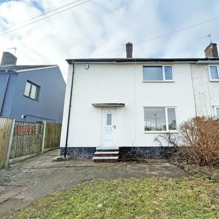 Rent this 3 bed house on 27 Queen's Avenue in Carlton, NG4 4DW