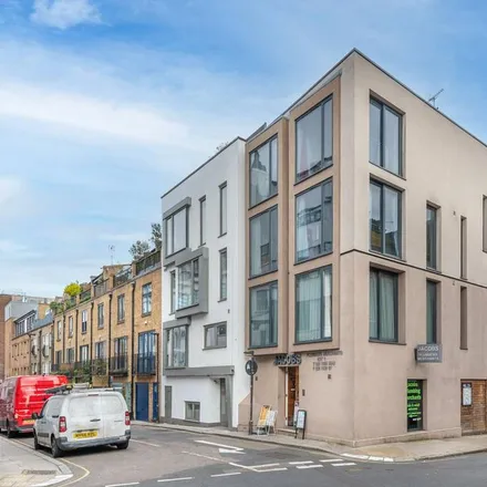 Rent this 2 bed apartment on 14 King's Mews in London, WC1N 2HZ