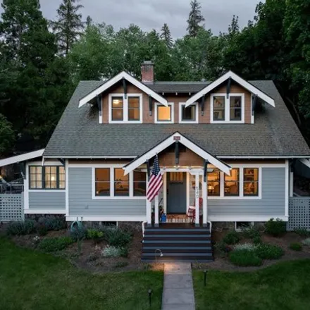 Buy this 4 bed house on 540 NW Congress St in Bend, Oregon