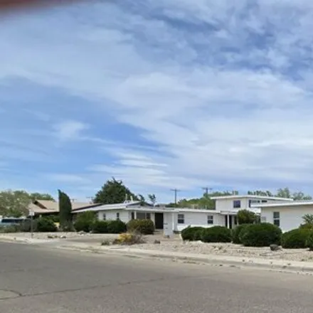 Buy this 3 bed house on 1082 Wilmoore Drive Southeast in Albuquerque, NM 87106
