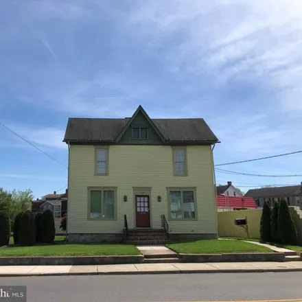 Buy this 2 bed house on 700 Potomac Avenue in Hagerstown, MD 21740