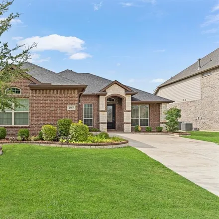 Buy this 3 bed house on 2967 Loch Circle in Grand Prairie, TX 75054