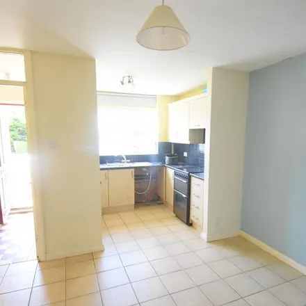 Rent this 2 bed townhouse on Redwood Close in Desborough, NN14 2TH