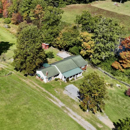 Image 3 - 1398 County Route 40, Greenbrier County, WV 24901, USA - House for sale