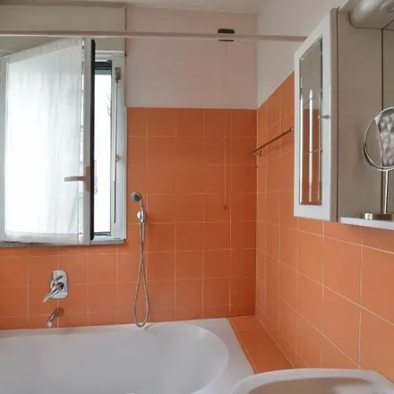 Image 3 - Viale Cassala, 20143 Milan MI, Italy - Apartment for rent