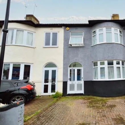 Buy this 3 bed townhouse on Stanfield Road in Southend-on-Sea, SS2 5DB