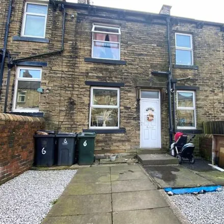 Buy this 2 bed townhouse on Fourth Street in Oakenshaw, BD12 0HX