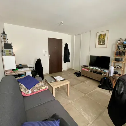 Rent this 2 bed apartment on 6 Boulevard de la Marne in 32600 L'Isle-Jourdain, France
