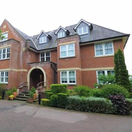 Rent this 2 bed room on Pembury Road in Royal Tunbridge Wells, TN2 3QY