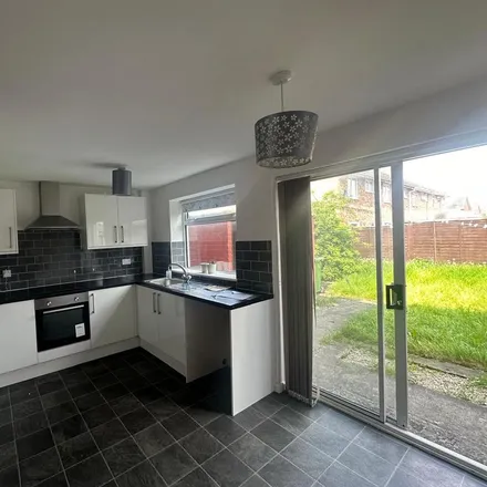 Image 7 - Chippenham Road, Middlesbrough, TS4 3PQ, United Kingdom - Duplex for rent
