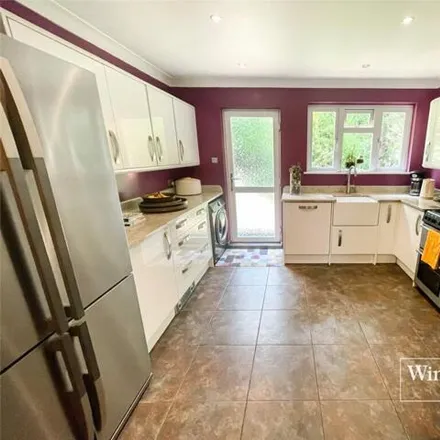 Image 2 - 2 New Road, Parley Cross, BH22 8EF, United Kingdom - House for sale
