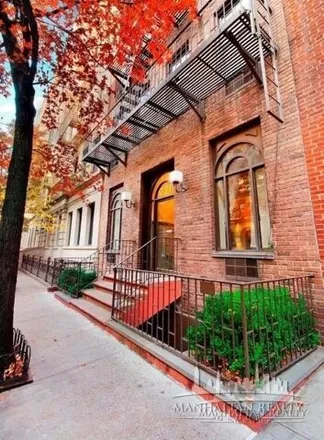 Image 6 - 221 West 21st Street, New York, NY 10011, USA - Townhouse for sale