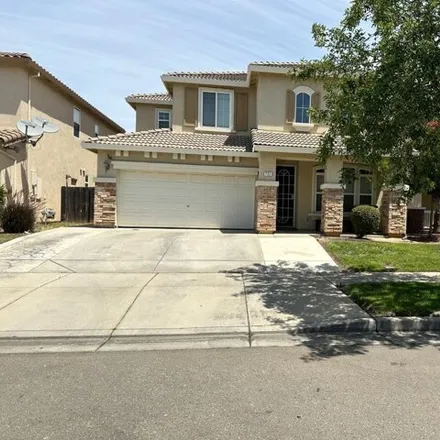 Buy this 3 bed house on 733 Chandon Dr in Merced, California