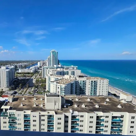 Image 7 - Hollywood, FL - Condo for rent