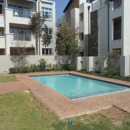Image 2 - Nando's, 7th Avenue, Parktown North, Johannesburg, 2193, South Africa - Apartment for rent
