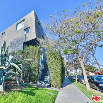 Image 2 - 7917 Willoughby Ave Unit 4, Los Angeles, California, 90046 - Condo for sale
